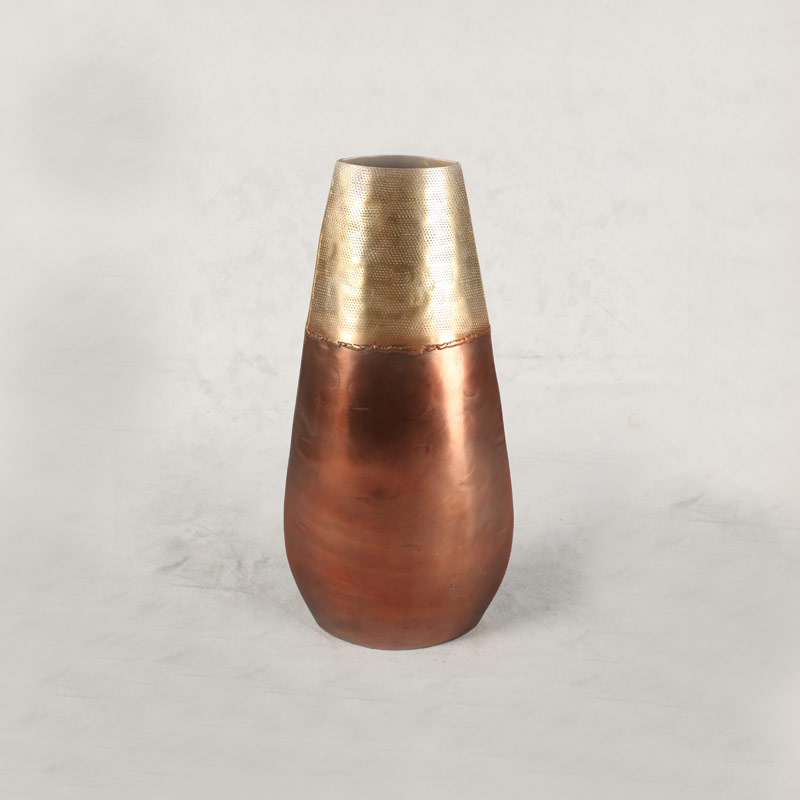 482015 Aluminium Oval Taper Vase (XL)