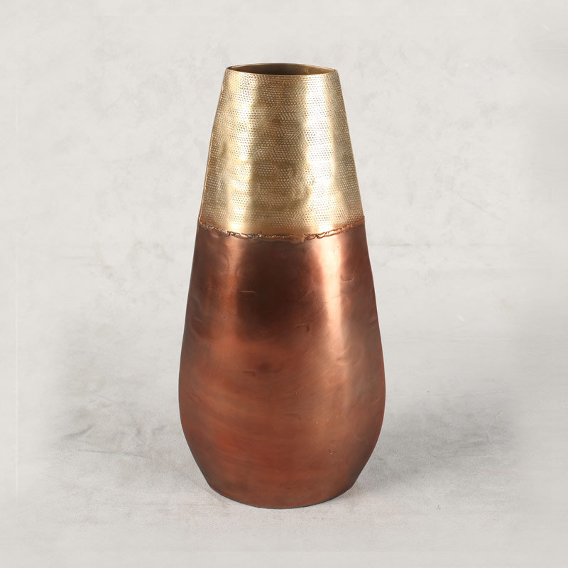 482016 Aluminium Oval Taper Vase (XL)