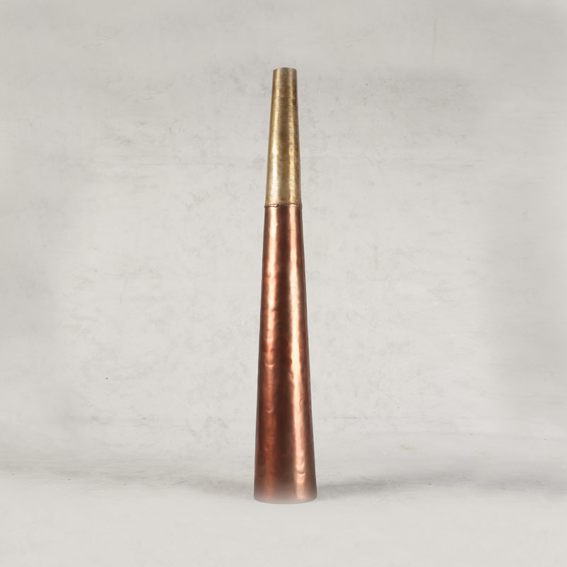 944878 Tall Slim Taper Vase (S)