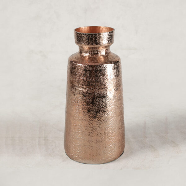 Round Nozzle Top Vase