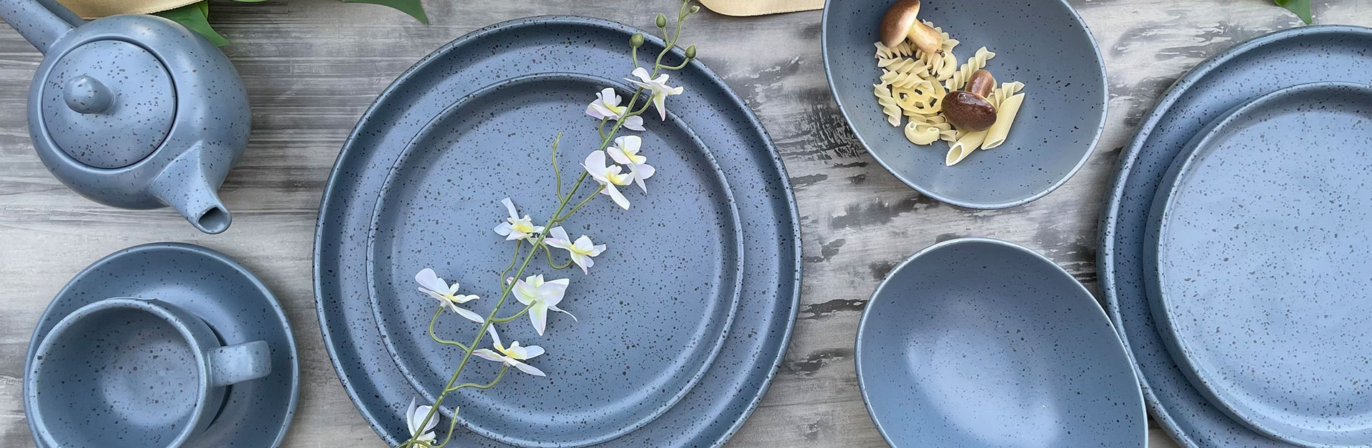 fine porceline petye